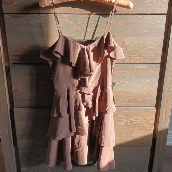 BEBE silk ruffle dress - Picture 4 of 7